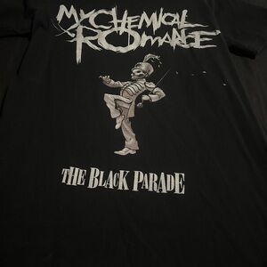 Super cute My Chemical Romance black band tee🖤☠️